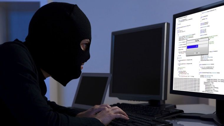 Bilgisayar oyunlarında karakter çalmak 6 yıldan başlıyor