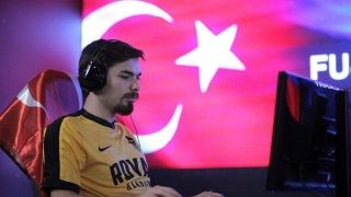 Türk oyuncu Hearthstone'da Dünya Şampiyonu olmayı başardı