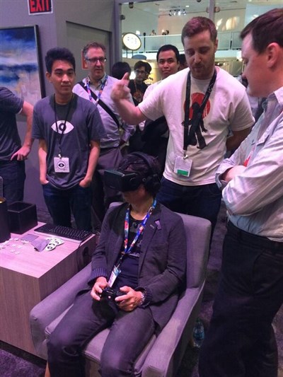 Miyamoto, Oculus Rift'i denedi