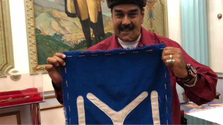 Venezuela Başkanı da Diriliş Ertuğrul'u cosplay yaparak izliyor