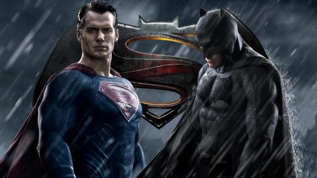 Batman v Superman: Dawn of Justice'dan yeni fragman