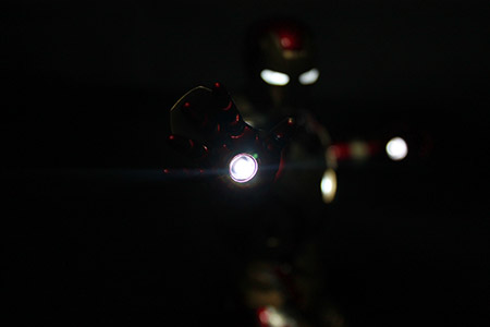 Hot Toys Iron Man 3 Power Pose (Figür İnceleme)